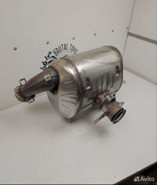 Глушитель BRP Maverick R бу Глушитель BRP Maverick R бу